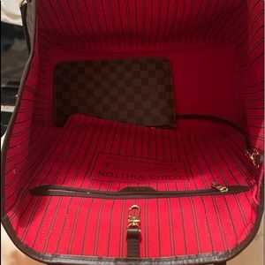 LV purse with wallet